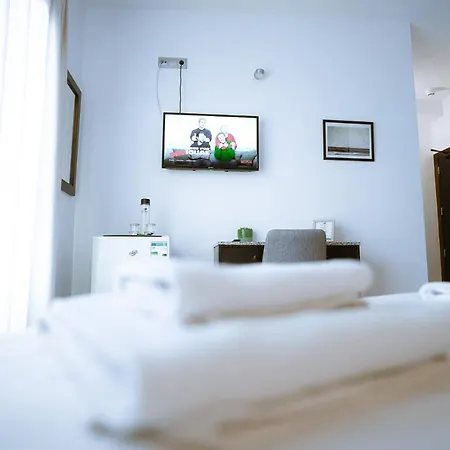 מלון דירות Ventus 3*